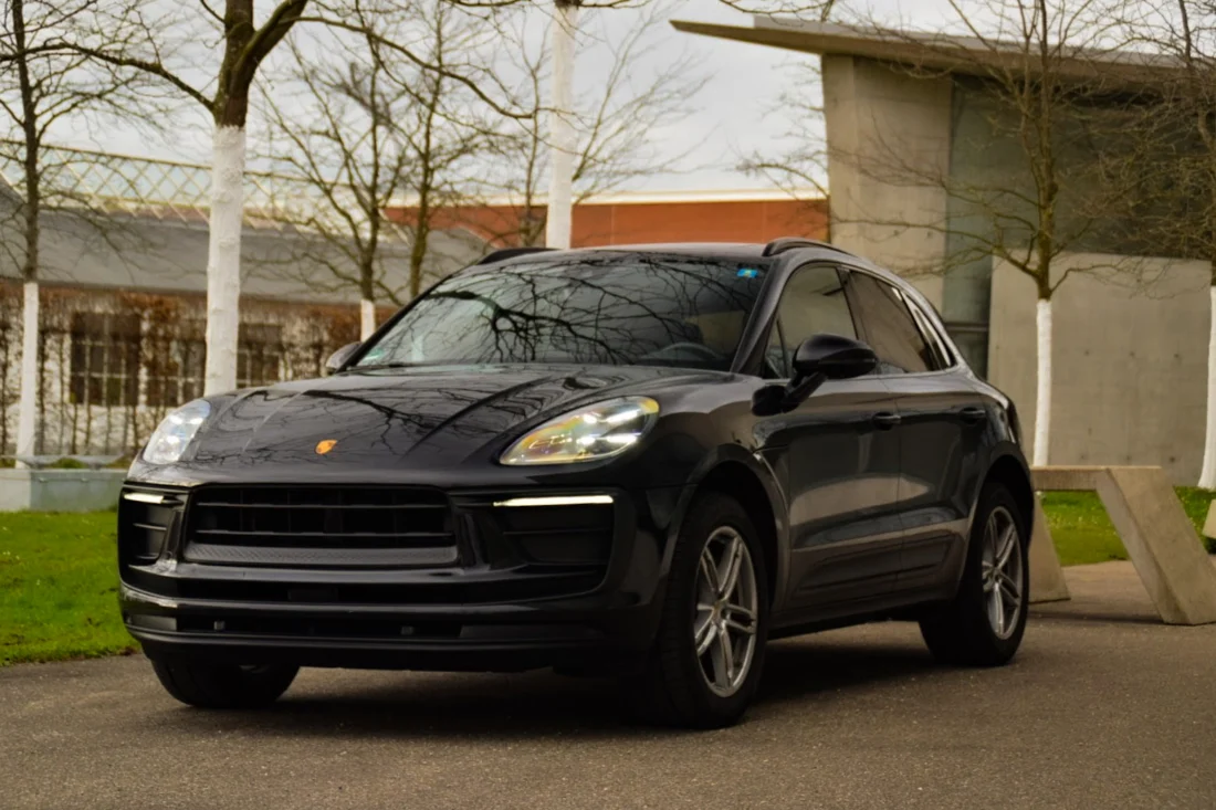 Concrete & Curves — Macan