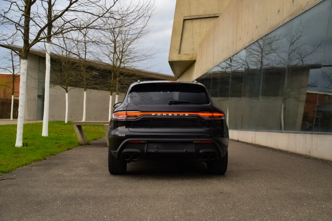 Concrete & Curves — Macan