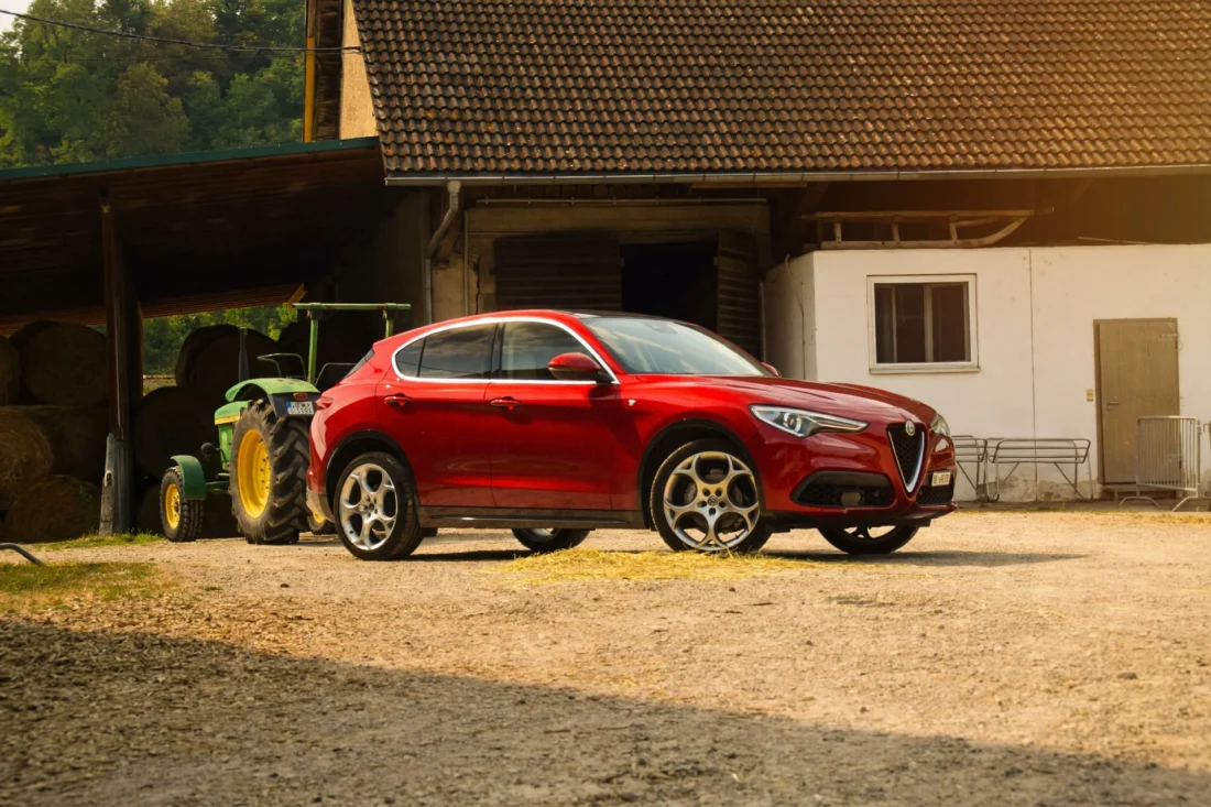 Harvest Red — Alfa Romeo Stelvio