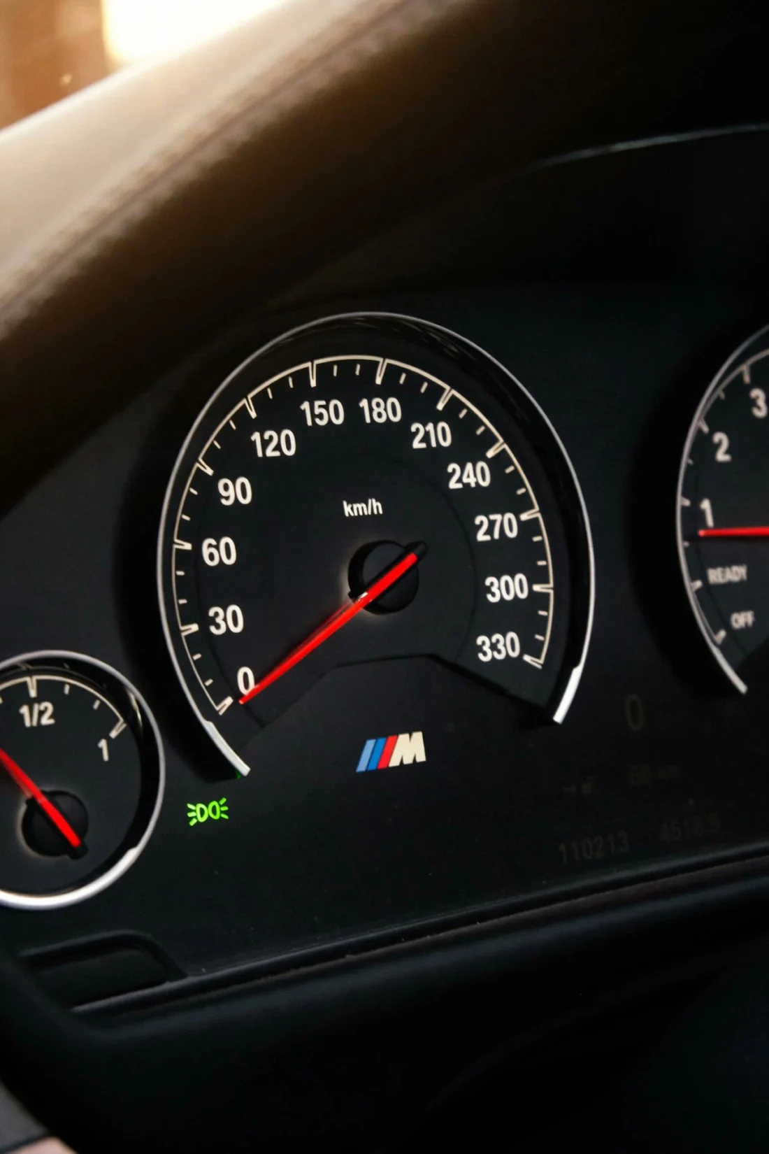 M speedometer macro