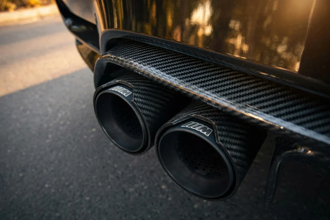 Carbon exhaust tips macro
