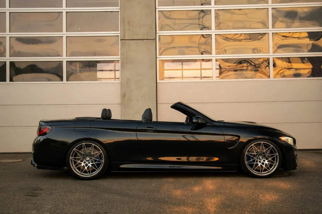M4 profile against warehouse doors